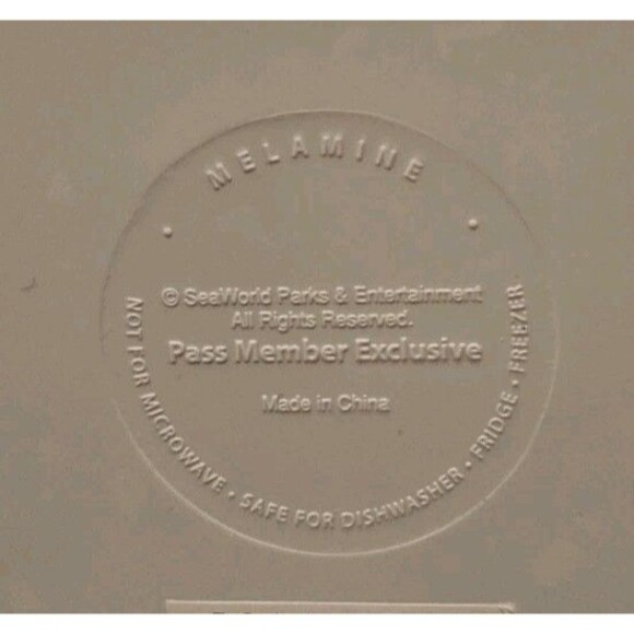 Busch Gardens Tampa Pass Member Collectible Plate MONTU  Roller Coaster NWT - Picture 2 of 2